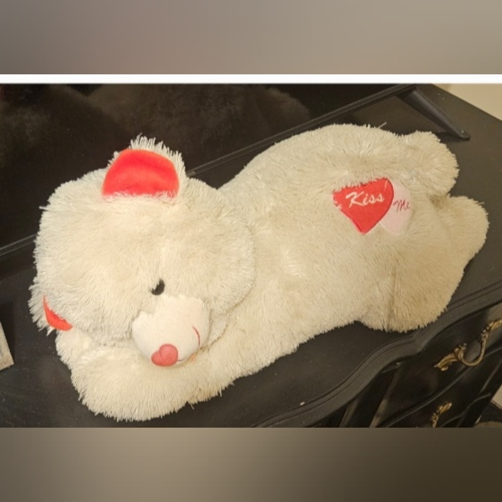 KISS ME BEAR